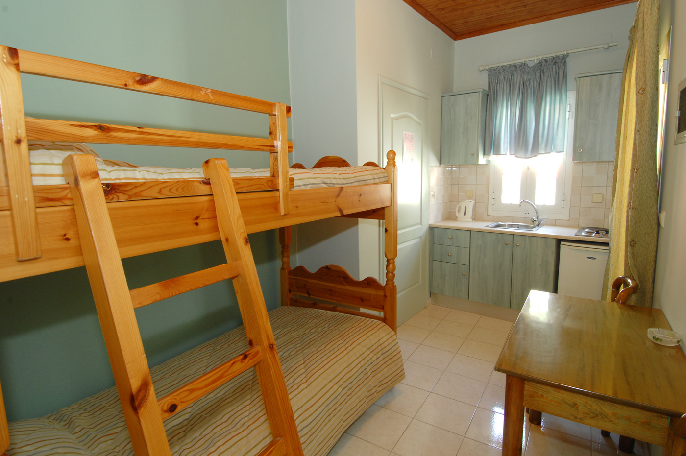 Kefalonia Studios and Apartments - Kefalonia Studios Agia Efimia - Makis Apartments Agia Efimia Kefalonia - Kefalonia Hotel Agia Efimia - Hotels in Agia Efimia Kefalonia
