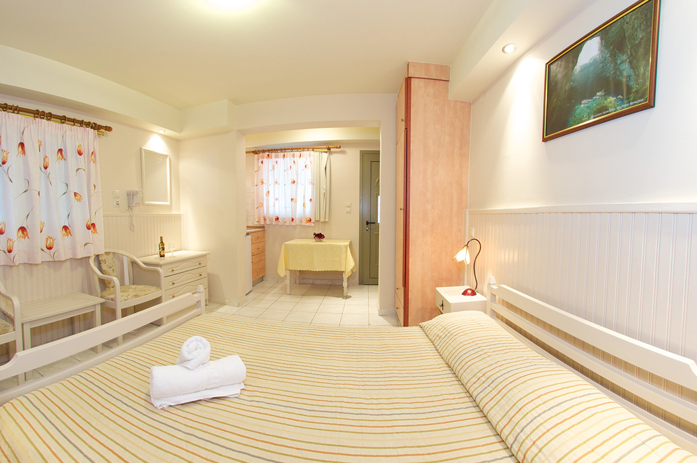 Kefalonia Studios and Apartments - Kefalonia Studios Agia Efimia - Makis Apartments Agia Efimia Kefalonia - Kefalonia Hotel Agia Efimia - Hotels in Agia Efimia Kefalonia