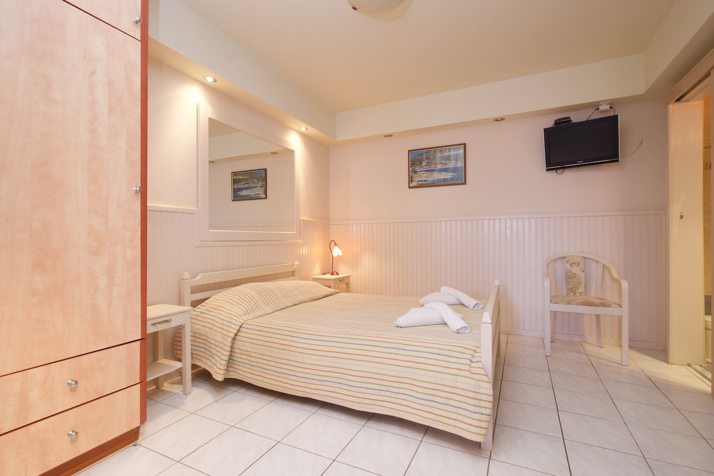 Kefalonia Studios and Apartments - Kefalonia Studios Agia Efimia - Makis Apartments Agia Efimia Kefalonia - Kefalonia Hotel Agia Efimia - Hotels in Agia Efimia Kefalonia